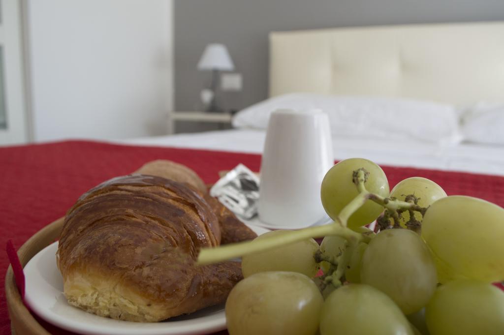 Bed and Breakfast Domus Raffaello Roma Exterior foto