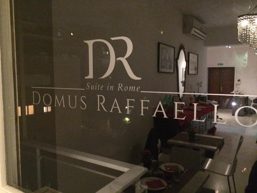 Bed and Breakfast Domus Raffaello Roma Exterior foto